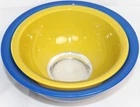 VTG Pyrex Set of 2 Nesting Mixing Bowls 325 Blue 2.5 L and 323 Yellow 1.5 L VGUC