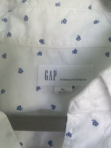 Gap Mens Shirt XL Long Sleeves Button Up Pocket White Floral Design - Picture 2 of 8
