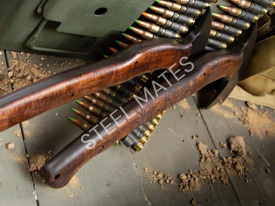 Custom Handmade High Carbon Steel Tactical Tomahawk Axe Hand Forged Throwing Axe - Image 3 of 4