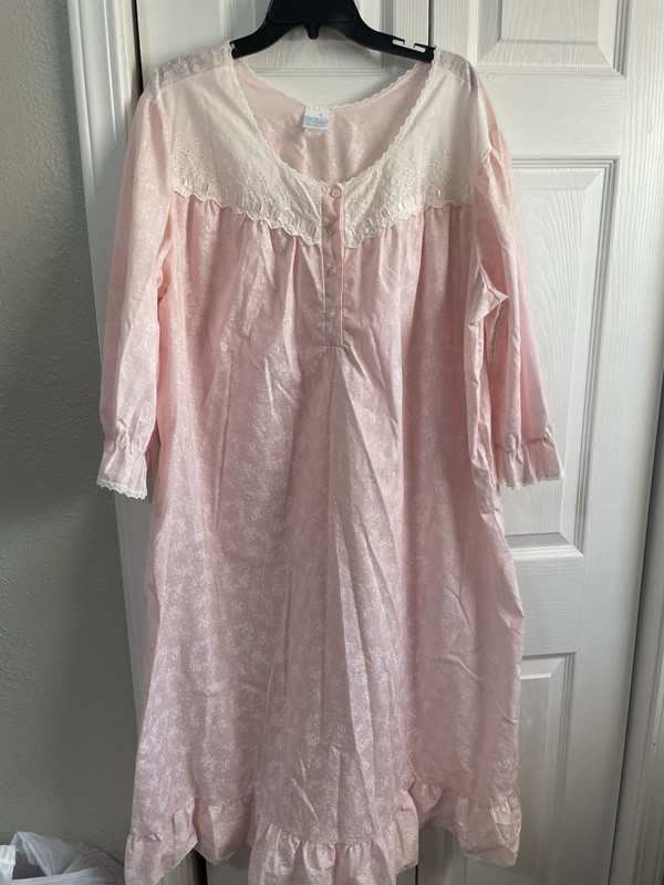 Vtg 1980’s Merwille 50/50 Nightgown Women XXL Pink Bow Design Cottage Core Defec