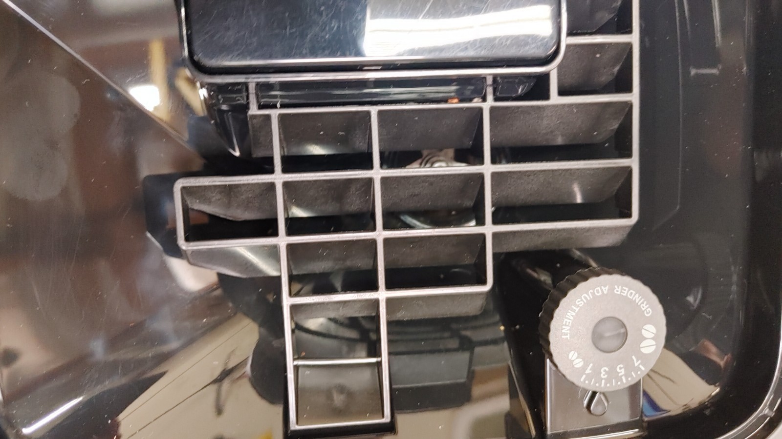 De'Longhi Magnifica Evo Automatic Espresso Machine - Silver (ECAM29043SB)