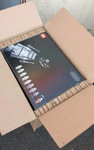 LEGO Star Wars: AT-AT (75313) BRAND NEW SEALED, SHIPS IN ORIGINAL SHIPPING BOX!