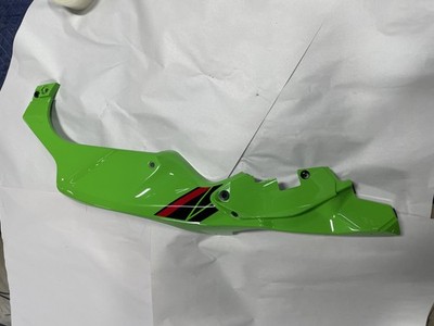 22-24 KAWASAKI NINJA ZX10R RIGHT UPPER MID SIDE FAIRING COWL 55028