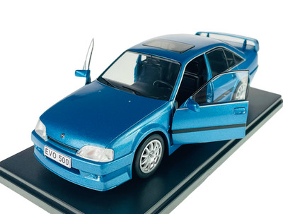 WHITEBOX 1991 OPEL OMEGA EVOLUTION 500 BLAU 1:24 DIE CAST METAL MODEL NEU