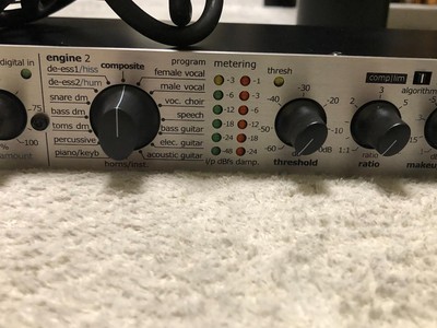 TC Electronic C300 Dual ステレオ Gate Comp 2 TC Electronic C300 Dual Stereo Gate Compressor - Evolution Music