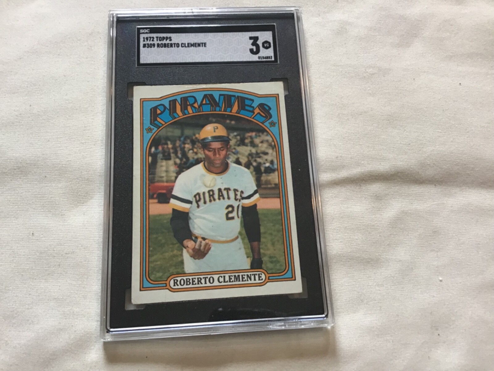 1972 Topps #309 Roberto Clemente SGC 3