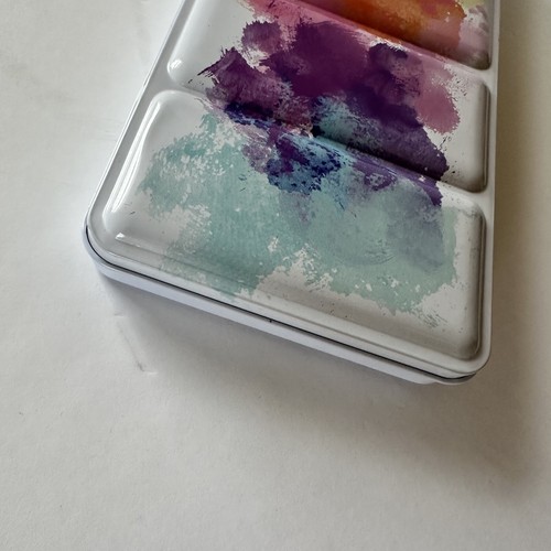 MEEDEN leere Aquarellfarbenpalette: Reise Aquarellpalette Dose 25 halbe - Bild 5 von 5