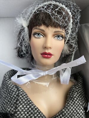 Tonner Tyler Wentworth CITY TWEED SHAUNA 16