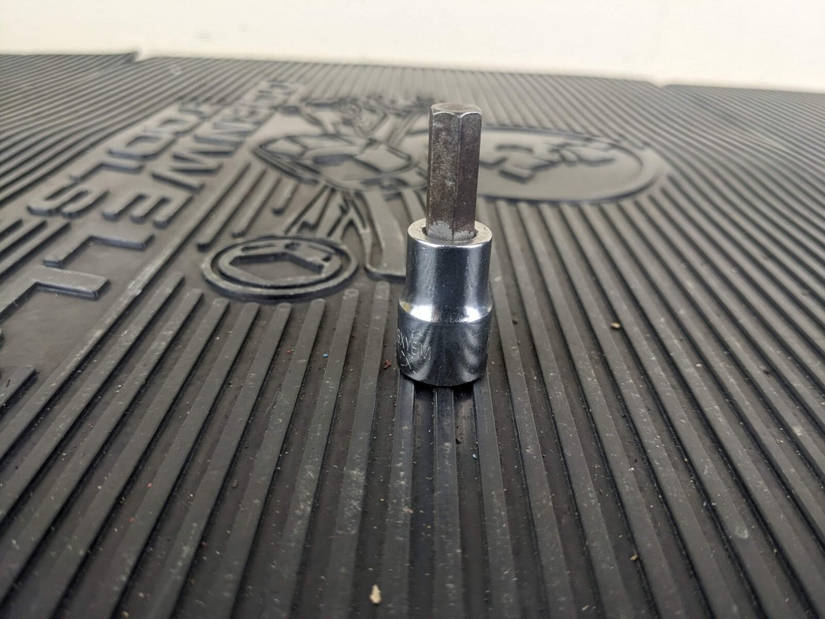 Mowcoページ C-RHEX® Cleanable, Reversible Magnetic Hex Drivers (5/16″ and 3/8