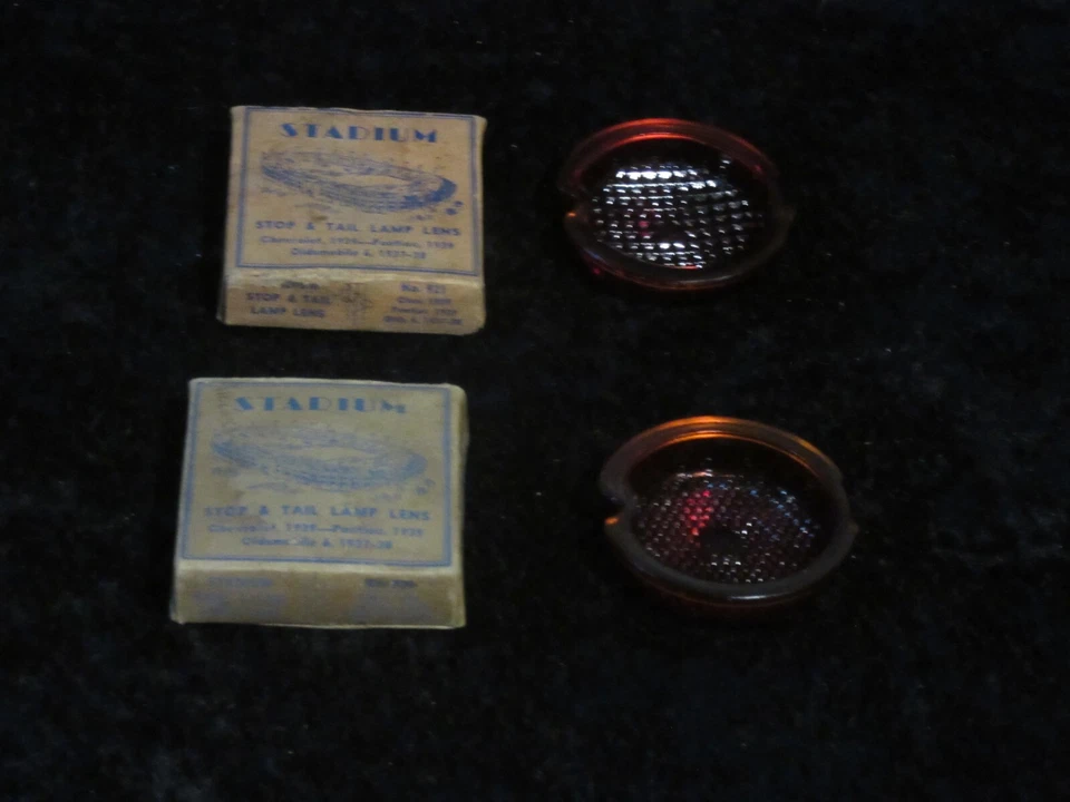 NOS 1939 Chevrolet Pontiac/1937-38 Olds Red Glass Stadium Stop & Tail Lamp Lens  Foto 2 de 2