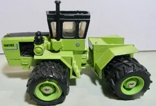 Steiger Panther 4WD Tractor For Restoration 1/32 Scale