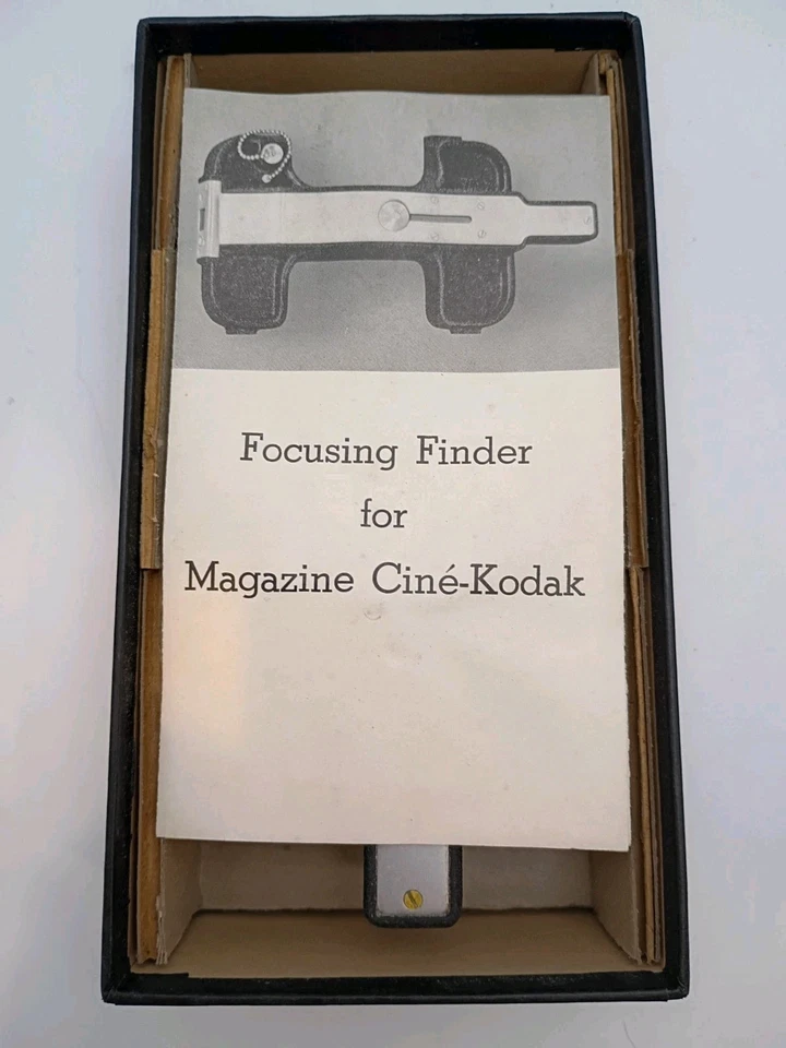 Buscador de enfoque Eastman Kodak de colección en caja para revista Ciné-Kodak con instrucciones Foto 3 de 4