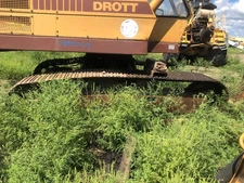 Case 35 Right/Passenger Track - Used | P/N D31710