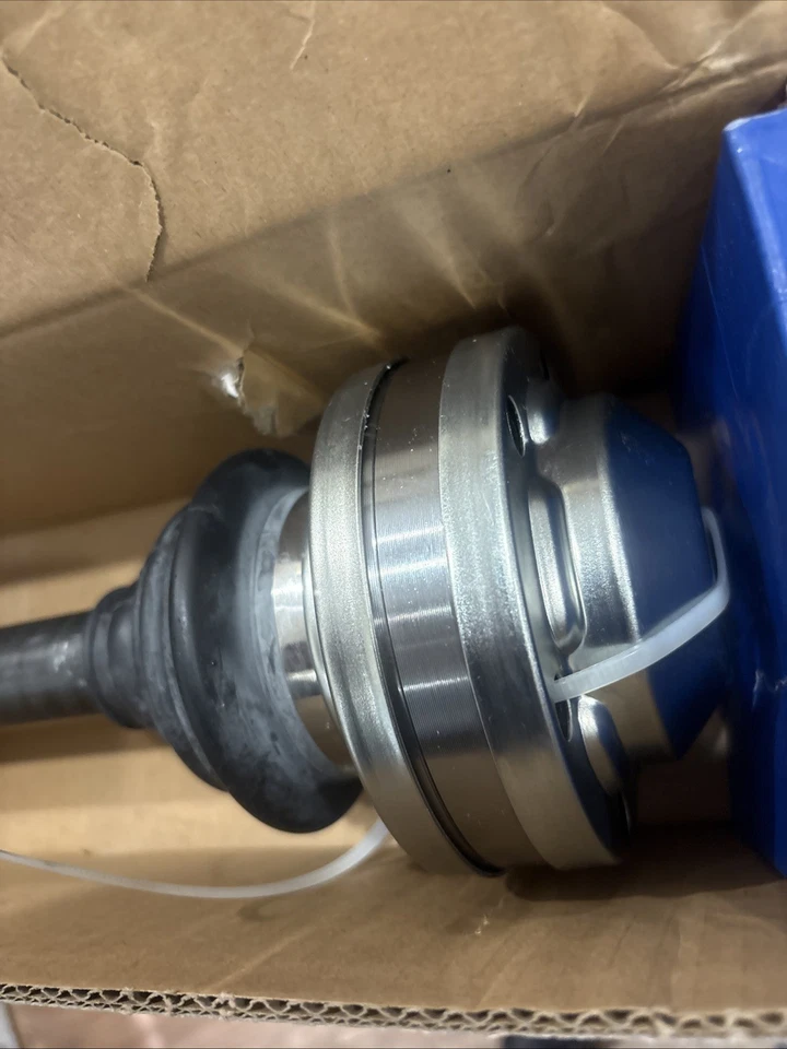 Conjunto de eje CV trasero izquierdo GSP NCV10280 para Cadillac 13-17 ATS Cadillac 13-16 Foto 4 de 4