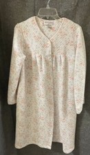 VTG Miss Elaine Quilted Robe Small Front Snap Closure W/ Side Pockets Floral