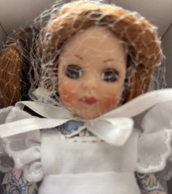 TONNER KRIPPLEBUSH KIDS DOLL MARY LEE FOR SAUDER VILLAGE L/E 150 NEW IN BOX 8''