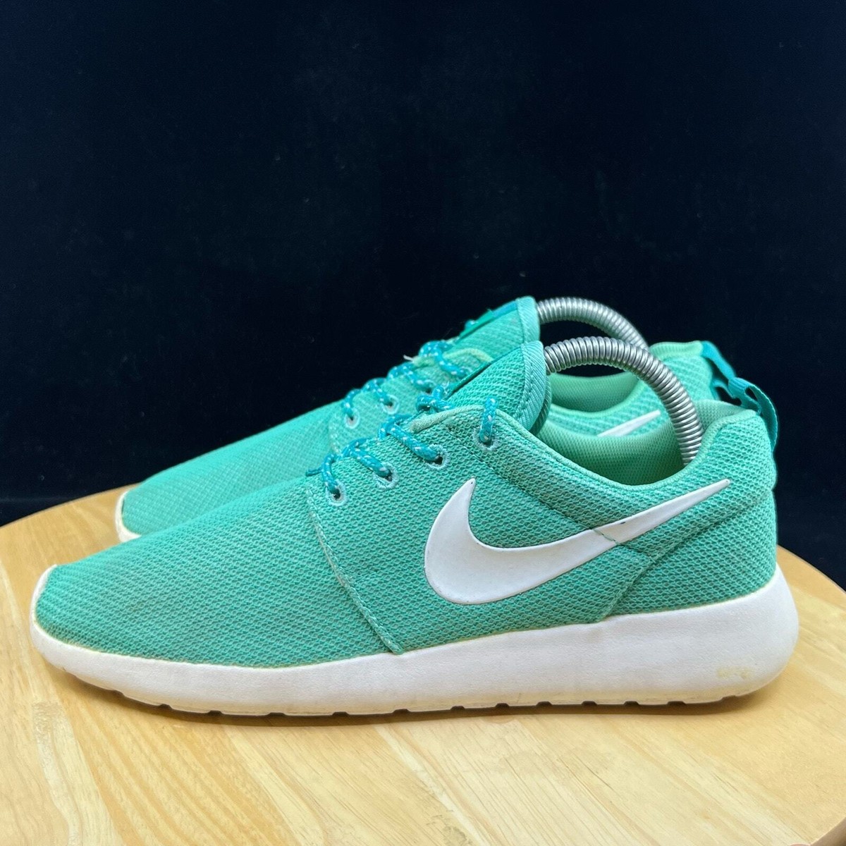 teal roshes