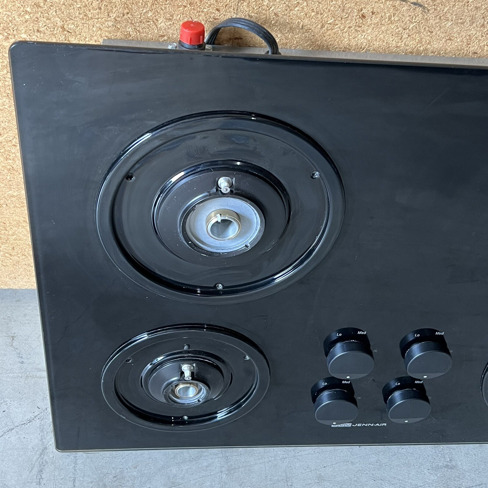 JENNAIR Gas Glass Downdraft 4Burner Cooktop Center Knobs CCG457B