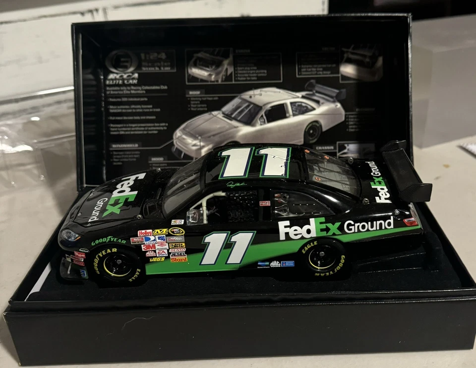 Denny Hamlin Elite 1 Of 300 1/24 Nascar Diecast - Image 2 of 4