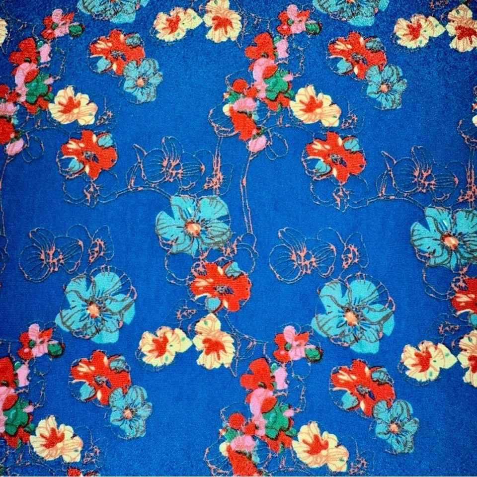 Top sin mangas Collective Concepts Clement azul floral cuello redondo talla mediana Foto 2 de 4