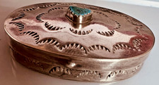 NATIVE AMERICAN STERLING STAMP WORK HINGED 1 3/8" OVAL  BOX EXCELLENT NO DENTS