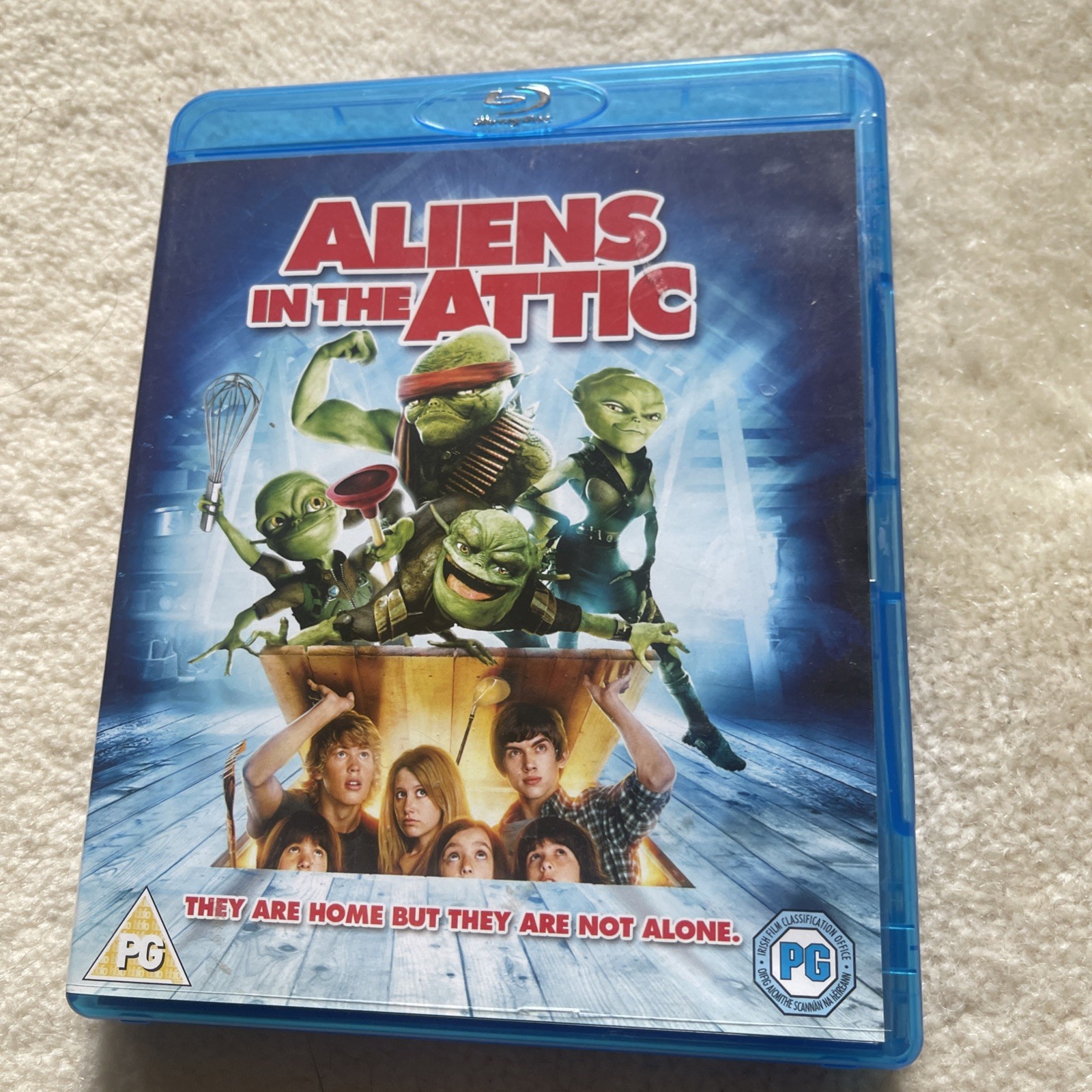 Aliens In The Attic (Blu-ray, 2010) And DVD