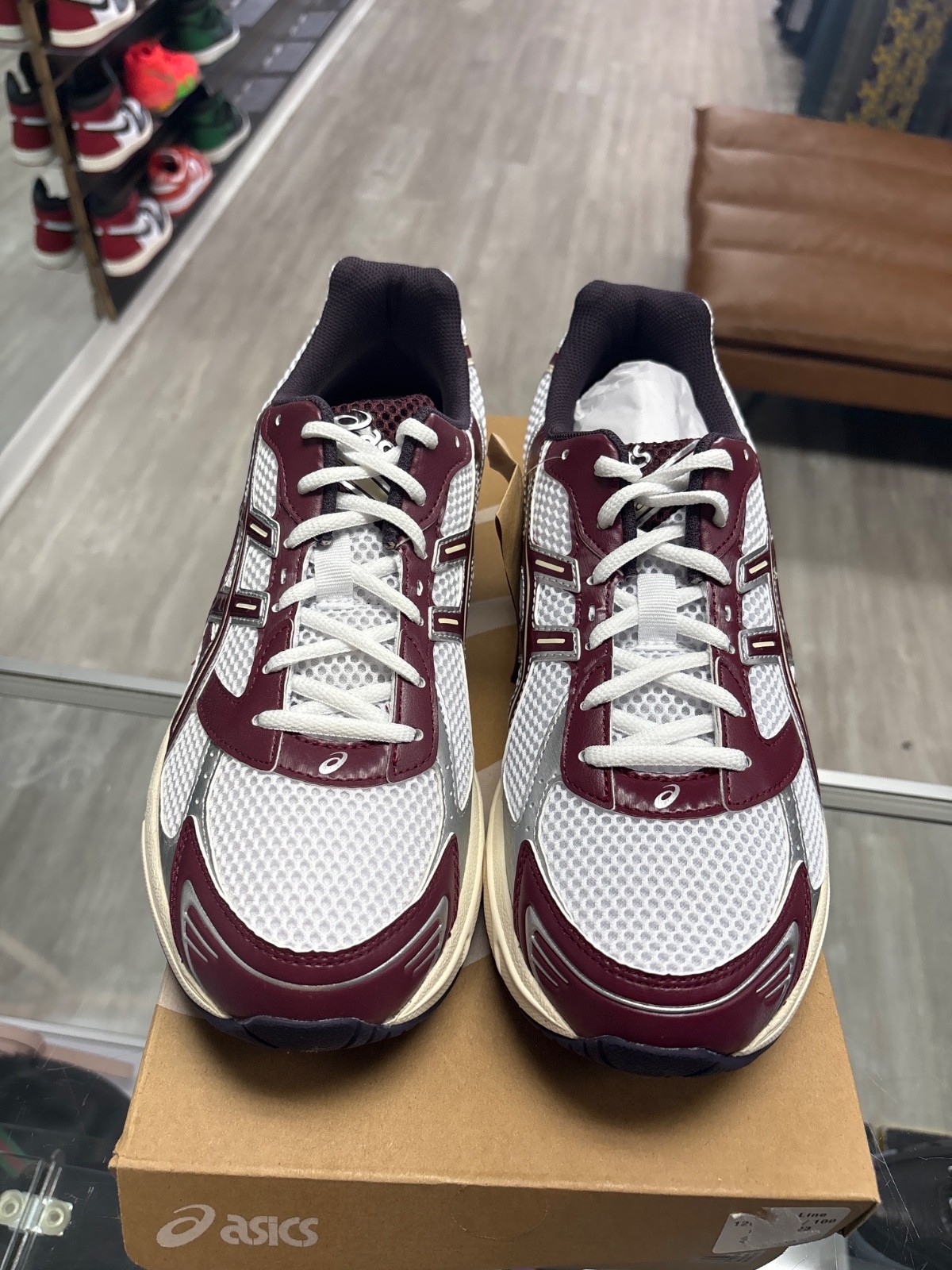 SIZE 10.5- ASICS GEL1130 White/Maroon Banner image 2