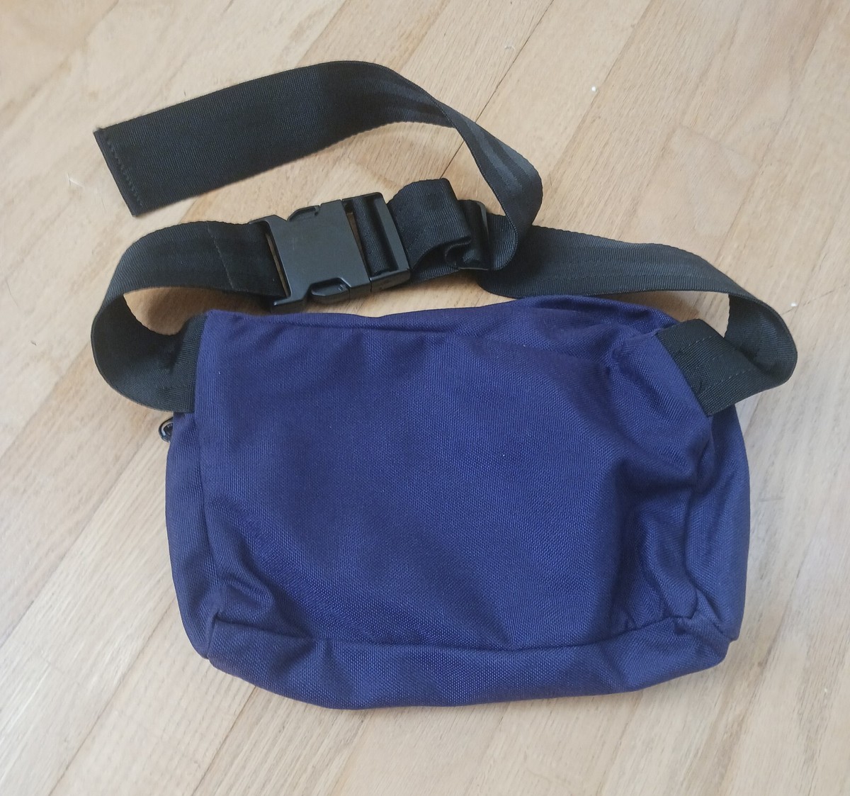 Vintage 90s Eastpak Fanny Pack Waist Bag Purple Made In USA