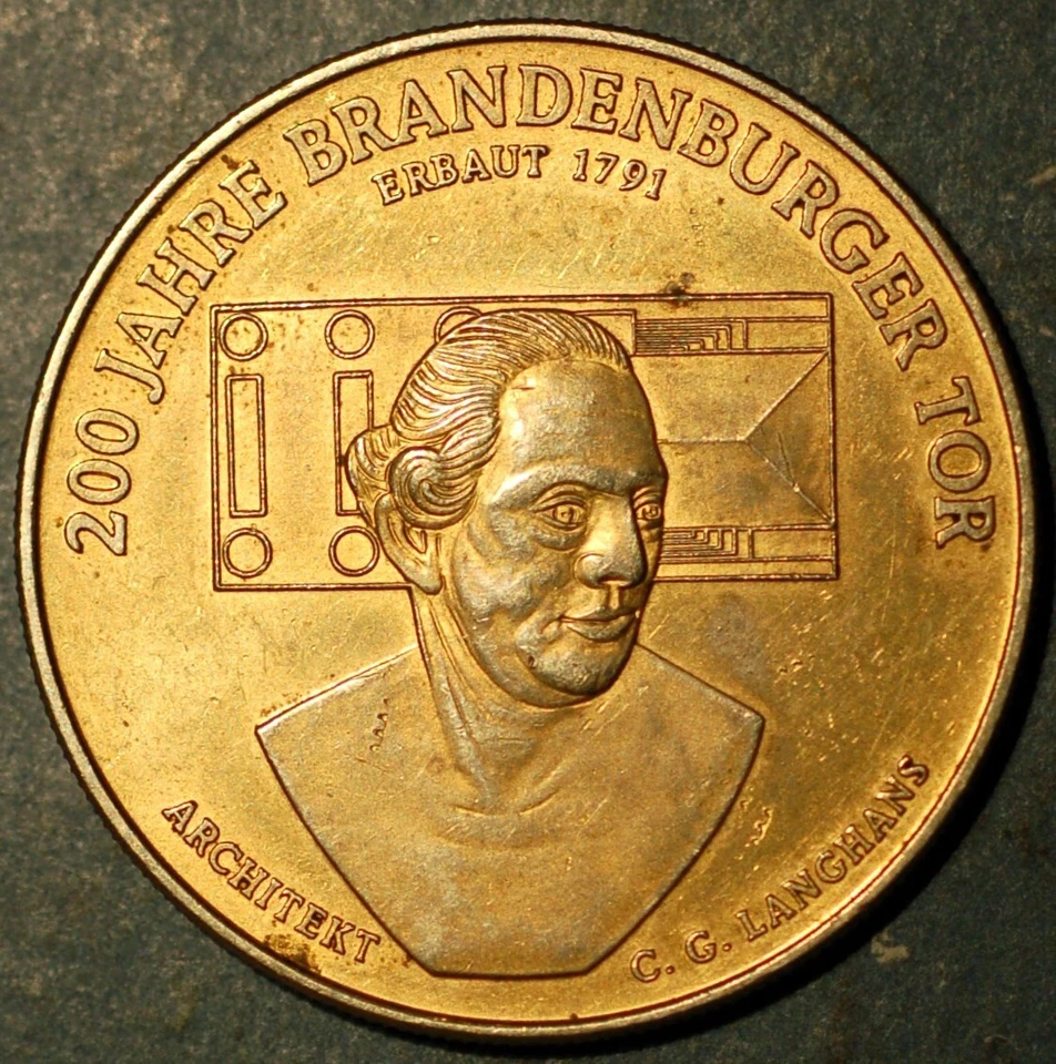 Medalla Alemania 1991 200 años Puerta de Brandeburgo arquitecto C.G. Langhans Foto 2 de 2