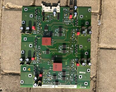 ONE Used Siemens Inverter trigger board 6SE7031-0EE84-1JC0 Tested Good
