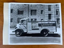 Vintage Photograph Hittleman Goldenrod Brewery Beer Truck Brooklyn NY Studebaker