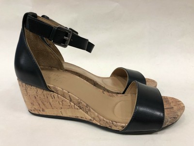 naturalizer cami wedge