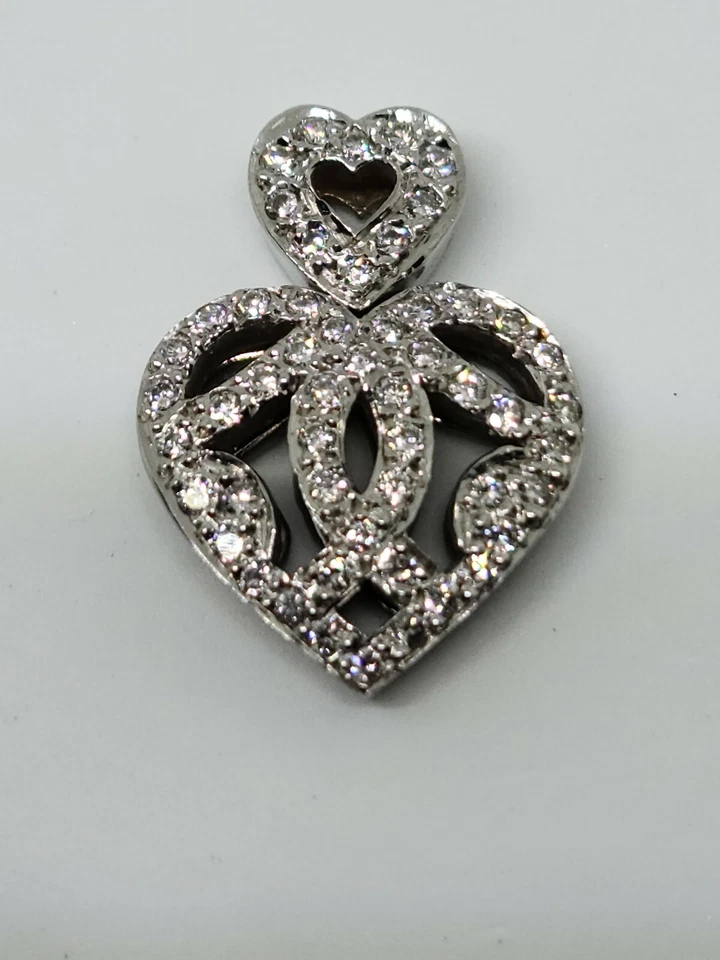 Colgante doble de diamantes naturales de oro blanco de 18 quilates ❤ corazón 3/4 pulgadas precio de venta sugerido por el fabricante $1,200 Foto 4 de 4