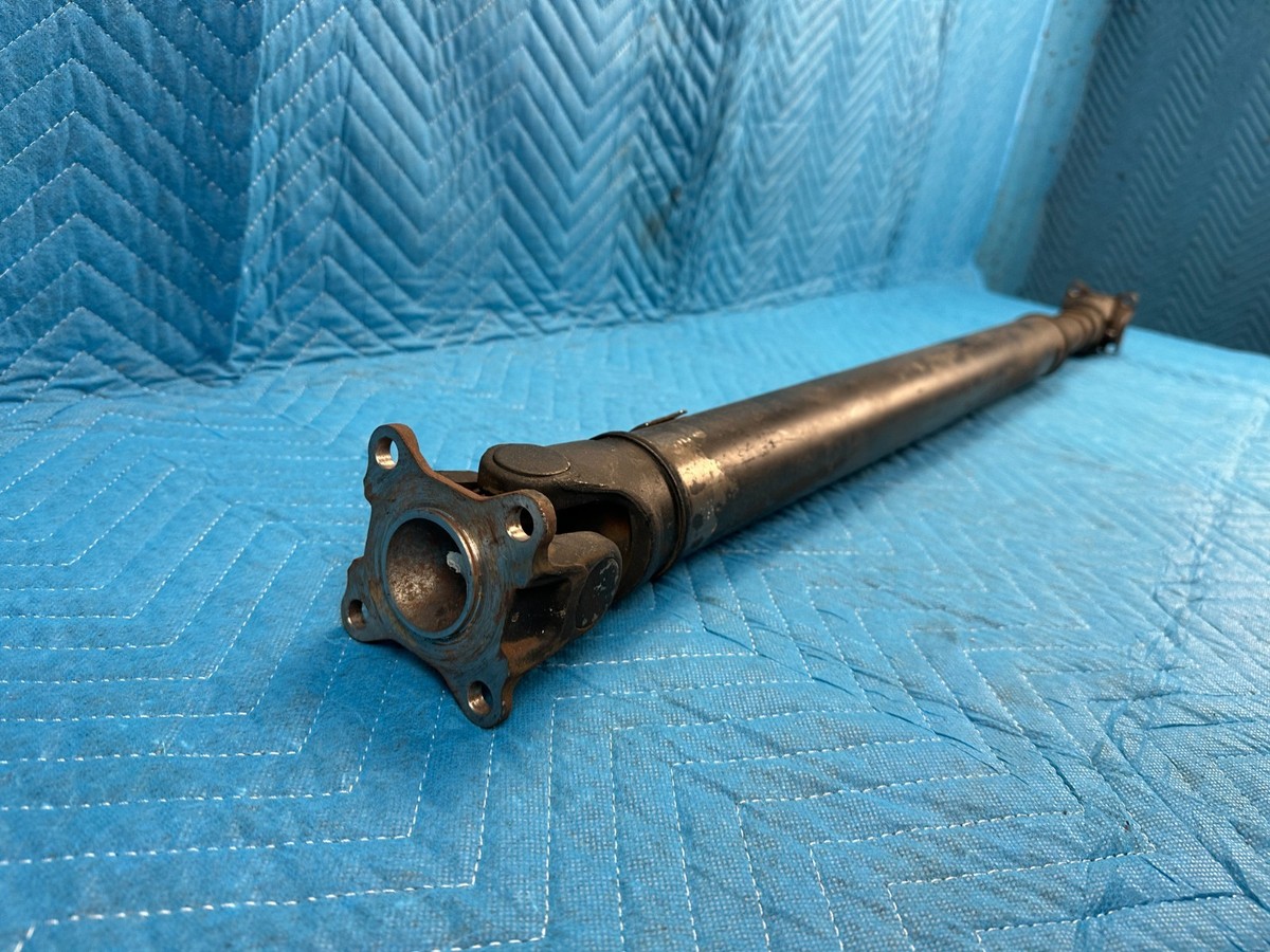 OEM Toyota Land Cruiser LX470 Rear Drive Shaft Propeller 37110