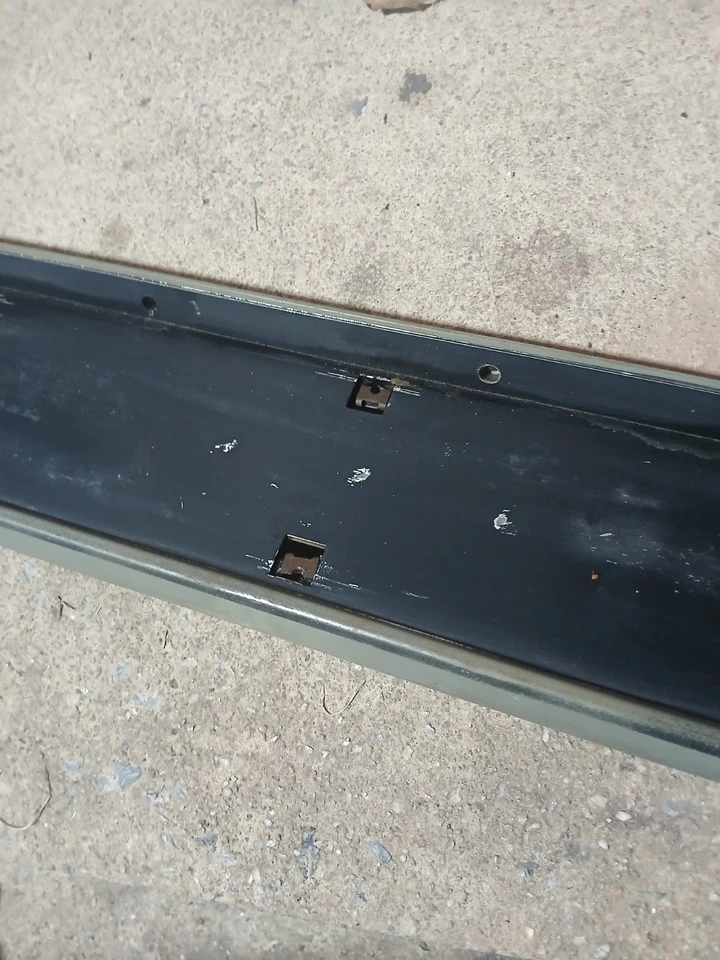 Mercury Cougar 1967 1968 tablero derecho bisel insertado Foto 4 de 4