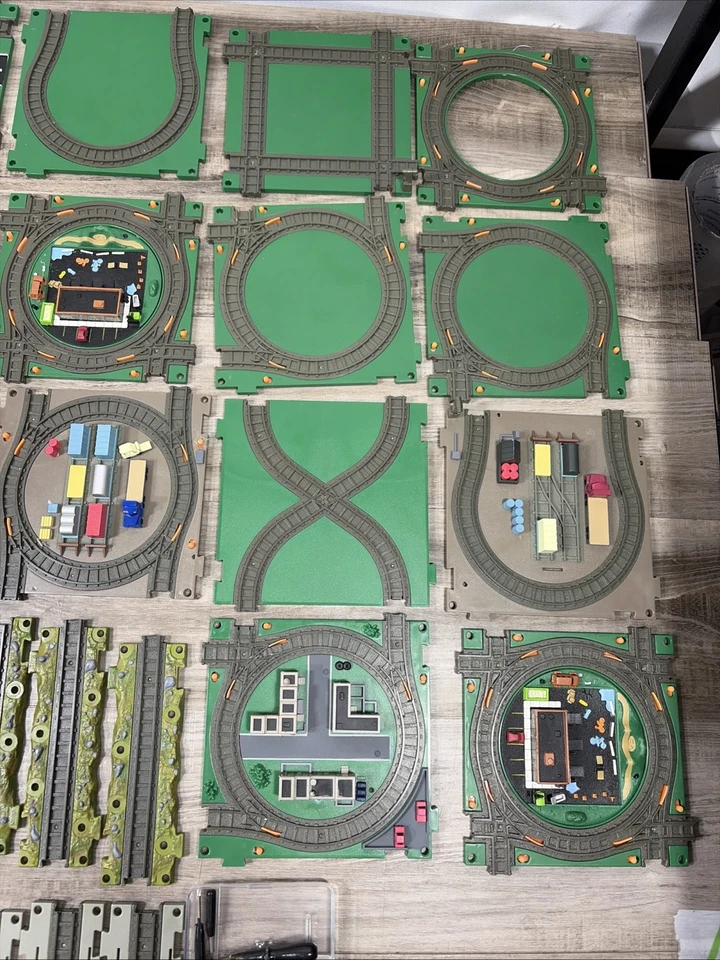 2004 2005 Basic Fun XTS sistema de trem expansível rastreia carros - mais de 50 peças - Imagem 2 de 4