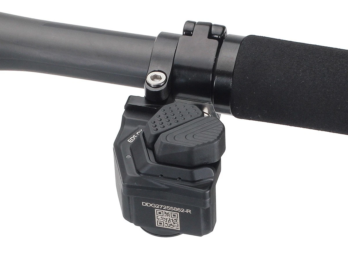 Wheeltop OX2.0 shifter mounted on flat handlebar close-up