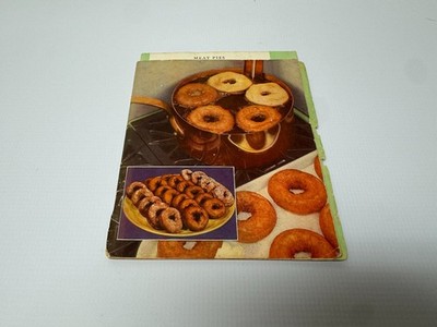 Meat Pies & Deep Frying Cookbook Booklet Recipes Illustrated