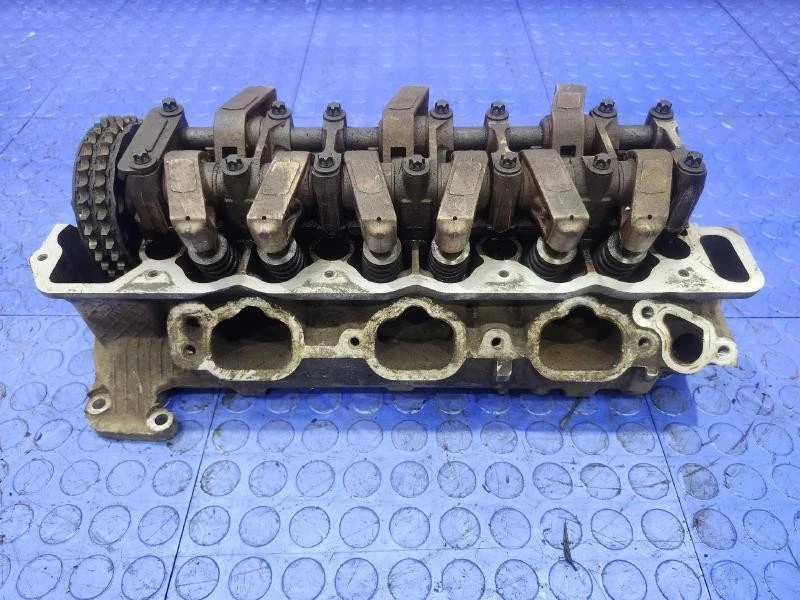 01-05 Conjunto de culata de motor Mercedes Benz C240 lado derecho del pasajero OEM Foto 3 de 4