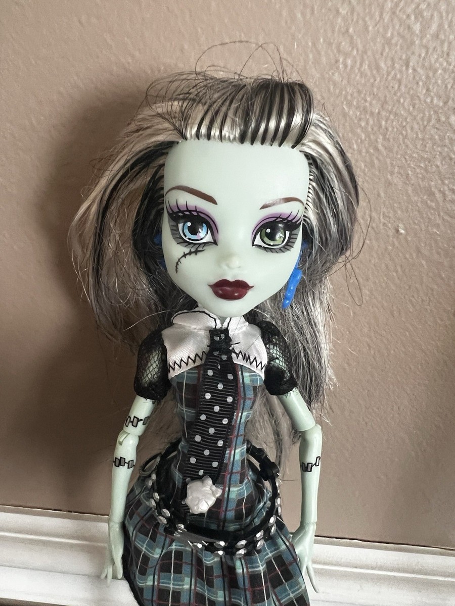 Monster High Frankie Stein Doll 2014 Original Ghouls Collection