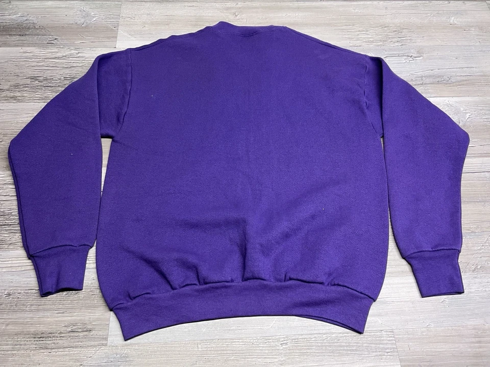 Sudadera Vintage Años 90 Cuello Redondo Blanco Mujer Púrpura Hecha en EE. UU. Talla Mediana 50/50 Foto 2 de 4