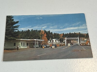 Postcard MN Pigeon River Bridge 61 US Customs Immigration Station 1950s Cars