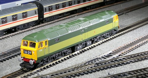Lima 205049 BR Baureihe 47 1761 in BR 2-farbig grüne Lackierung, top, boxed | Zustand: Used