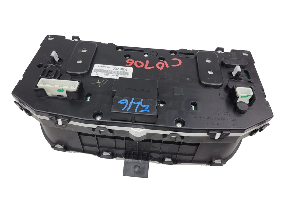 Nissan Titan XD 2016-2017 5,6 L velocímetro KPH con cuadro de instrumentos de navegación Foto 2 de 4