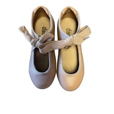 Danshuz girls tap shoes size 9 SKU B002