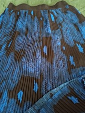 S.Oliver  Plissee  Rock    Gr.  34  blau/schwarz  midi