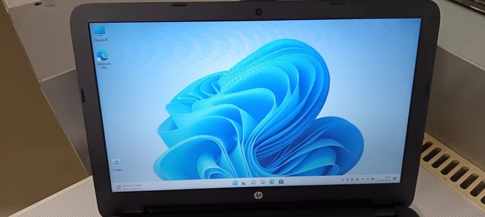 Notebook HP 255 G5, 6GB RAM 500GB HDD, Windows 11 +Office 2021. Vedi Descrizione - Immagine 3 di 4