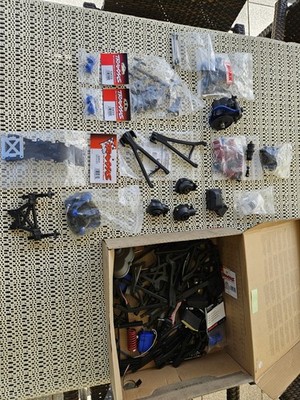 Traxxas E-Revo Ersatzteile Sammlung