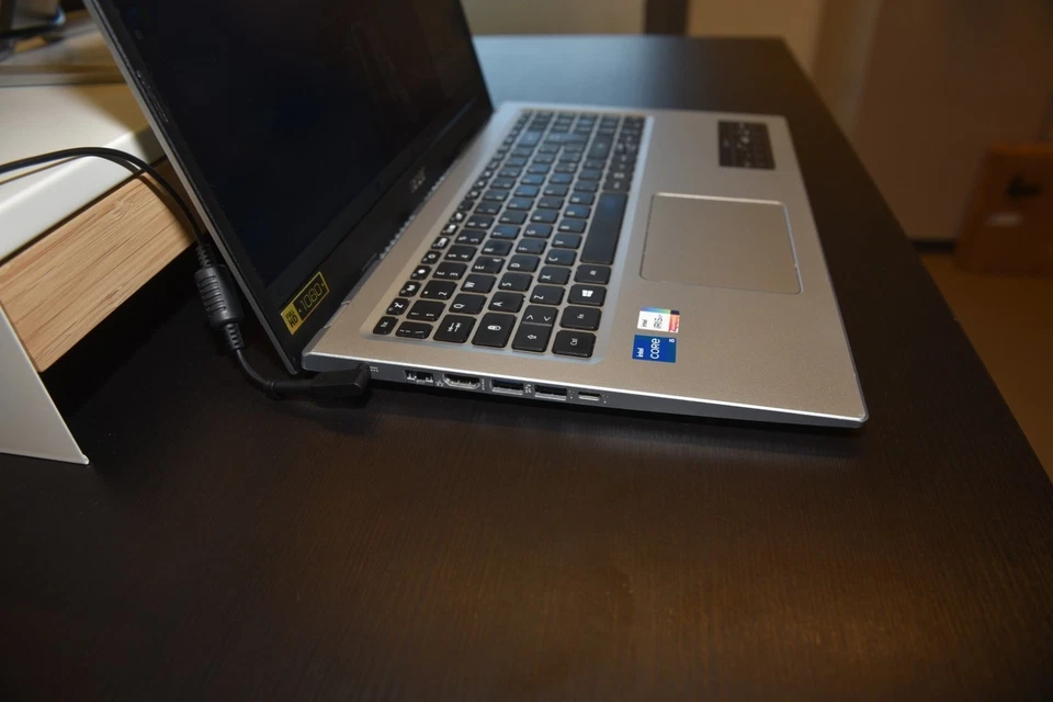 Acer Aspire 5 A515-56 i5-1135G7 12GB 256 SSD 15.6" FHD Win 11 Home - Immagine 4 di 4