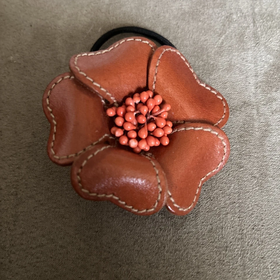 Vintage ponytail holder leather flower 70s hippie style accessory  - Image 3 of 4
